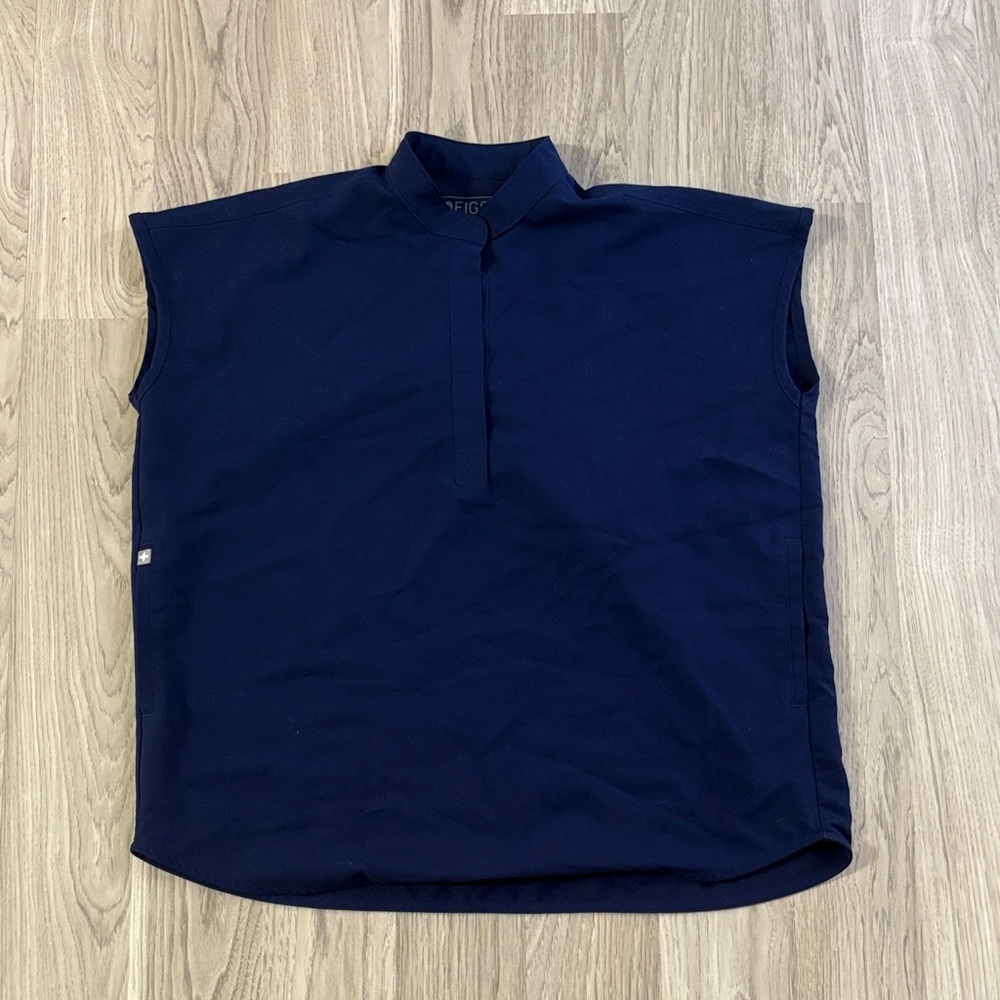 Scrub Top - Picture 4 of 4